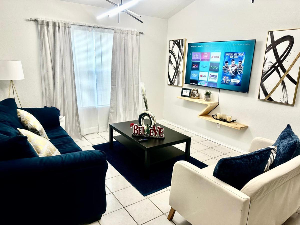 Traveler Stay Plus Eagle Pass Buitenkant foto