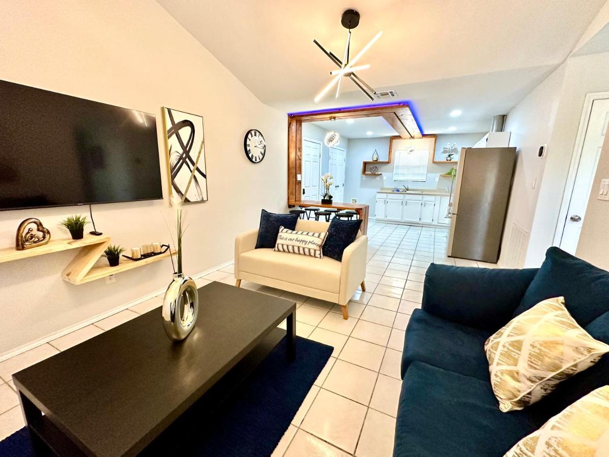 Traveler Stay Plus Eagle Pass Buitenkant foto