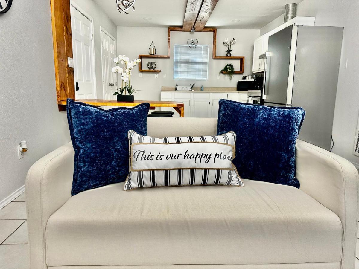 Traveler Stay Plus Eagle Pass Buitenkant foto